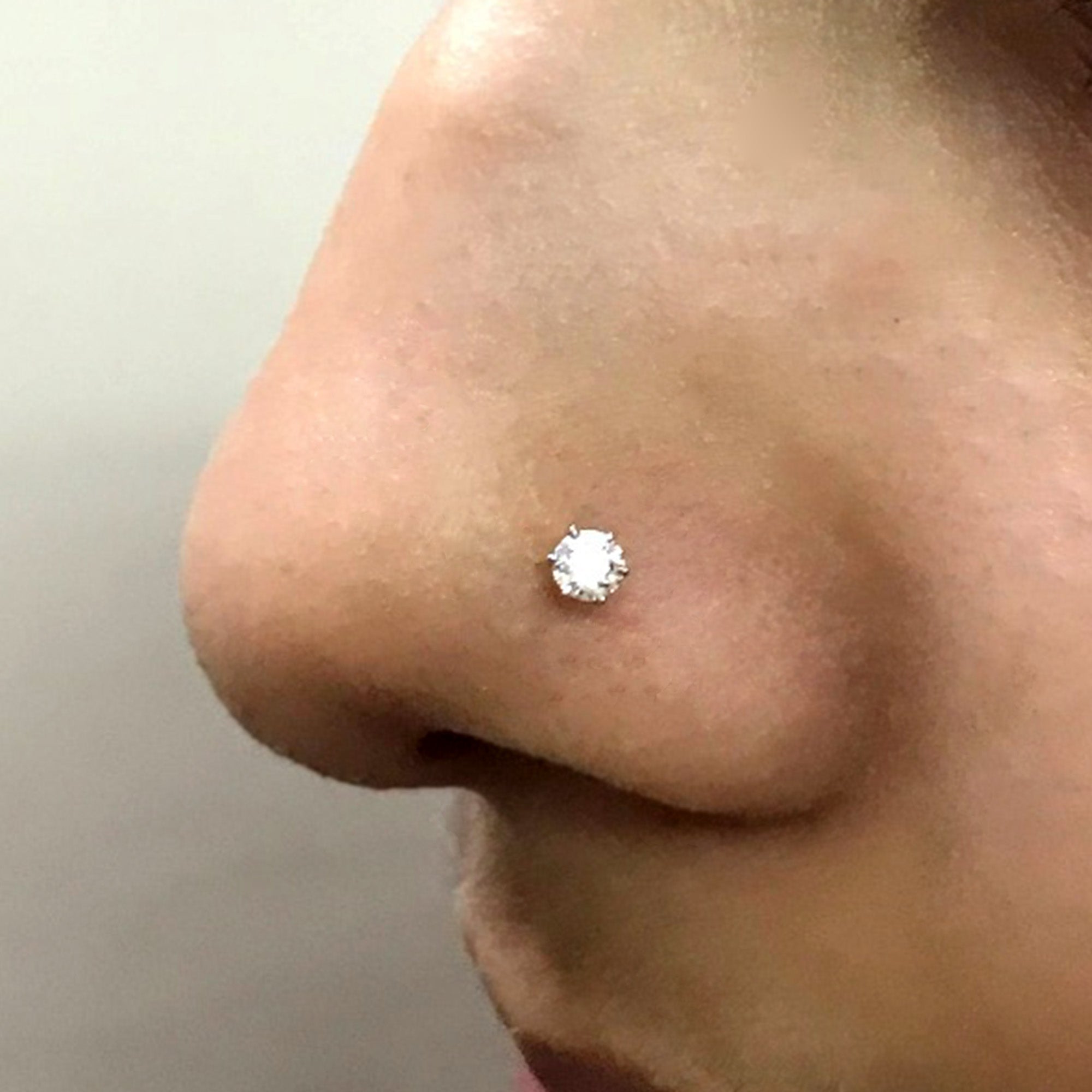 DIAMOND Nose Ring (Screw Type, Low-Profile)