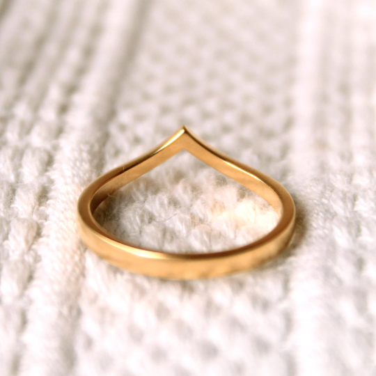 Matte 18K Yellow Gold Ring with1 Diamond Section - 971OG1DBS