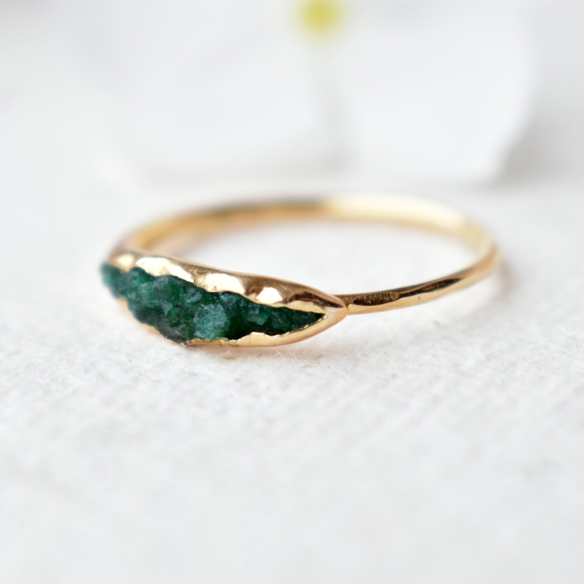 Emerald Engagement Ring with Six Side Diamonds | Ecksand